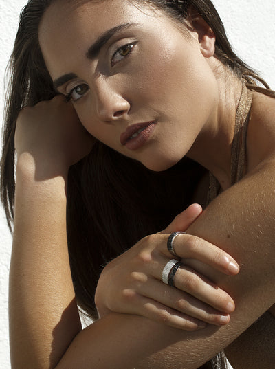 Anillo Circonitas Negras JO-19923-N-R