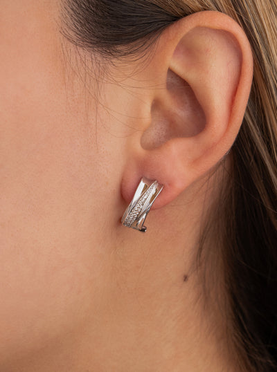 Pendientes cierre omega plata diseño sofisticado JO-20148-A