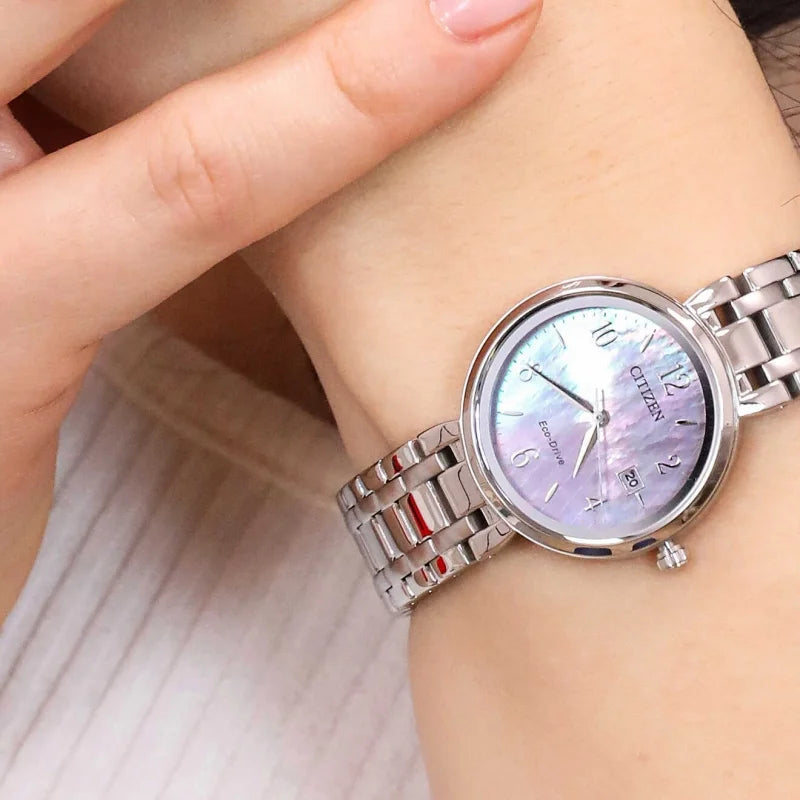 Reloj Citizen Eco-Drive Madreperla Mujer EW2690-81Y Acero - Color Morado / Celeste / Arcoiris.