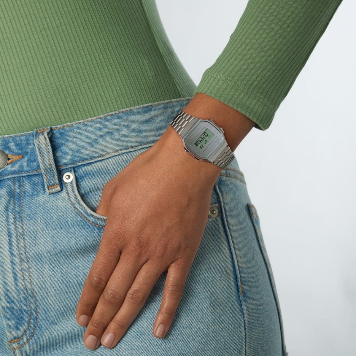 Reloj Casio Vintage  Mirror Face Plateado - JO-A168WEM-7EF